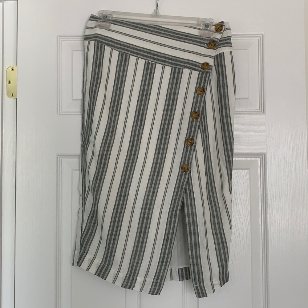 Urban Outfitters midi skirt ✨